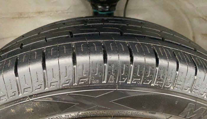 2018 Maruti Wagon R 1.0 VXI, Petrol, Manual, 14,967 km, Left Front Tyre Tread