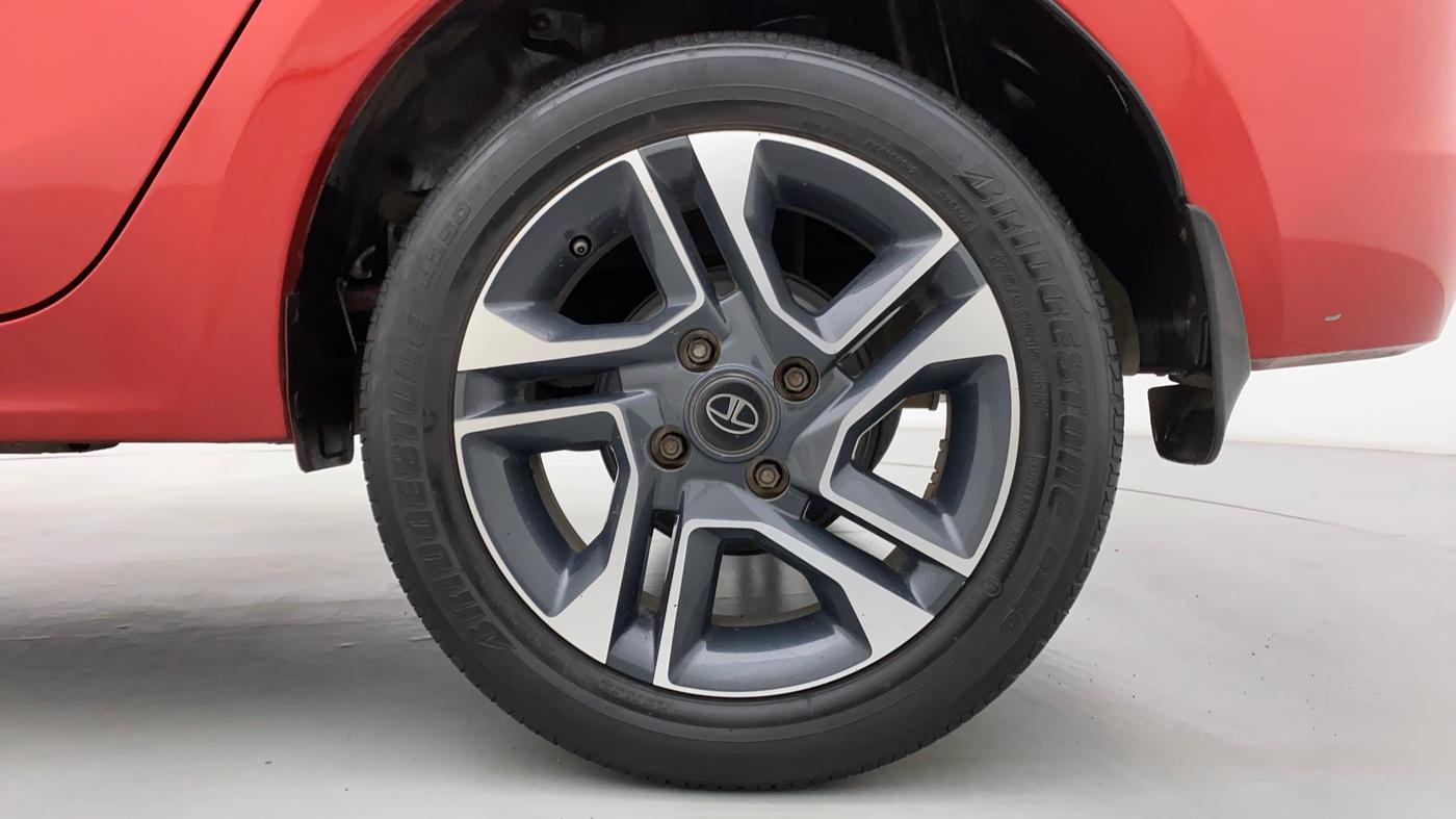 2018 Tata TIGOR Revotron XZA 1.2, Petrol, Automatic, 35,621 km, Left Rear Wheel