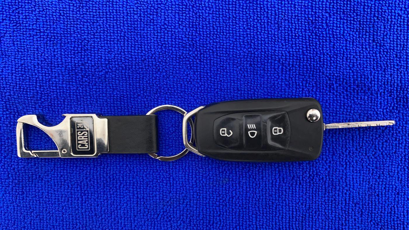 2018 Tata TIGOR Revotron XZA 1.2, Petrol, Automatic, 35,621 km, Key Close Up