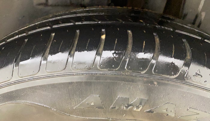2021 Maruti Dzire VXI, CNG, Manual, 1,09,648 km, Left Rear Tyre Tread