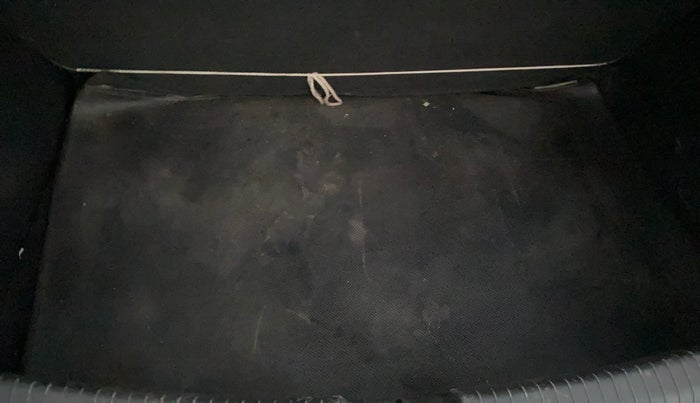 2016 Hyundai Grand i10 MAGNA 1.2 KAPPA VTVT, Petrol, Manual, 1,32,973 km, Boot Inside