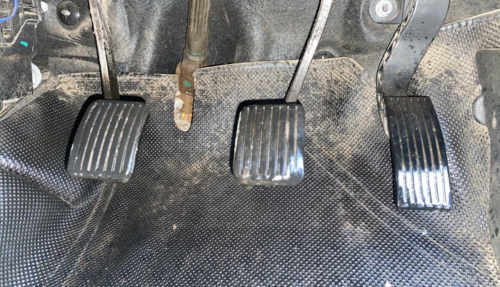 2016 Hyundai Grand i10 MAGNA 1.2 KAPPA VTVT, Petrol, Manual, 1,32,973 km, Pedals