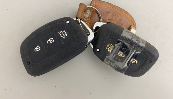 2019 Hyundai Elite i20 ASTA 1.2 (O), Petrol, Manual, 52,570 km, Key Close Up