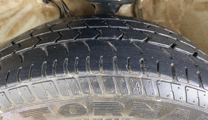 2019 Maruti Alto K10 VXI P, Petrol, Manual, 25,704 km, Left Front Tyre Tread