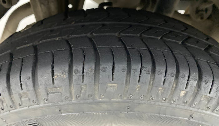 2018 Maruti Alto 800 VXI, Petrol, Manual, 54,221 km, Right Rear Tyre Tread