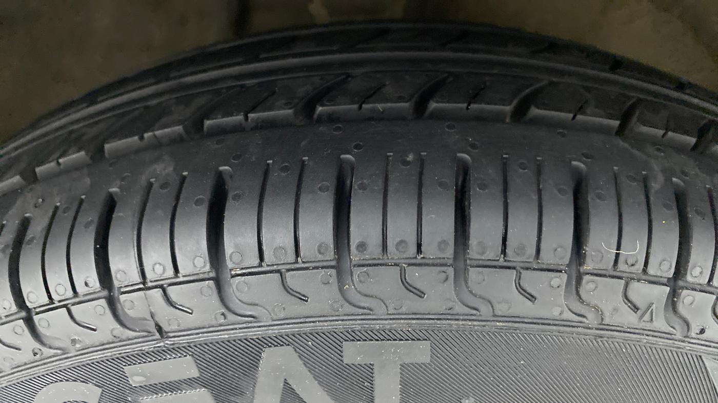 2018 Maruti Alto 800 VXI, Petrol, Manual, 54,221 km, Right Front Tyre Tread