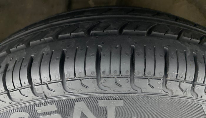 2018 Maruti Alto 800 VXI, Petrol, Manual, 54,221 km, Right Front Tyre Tread