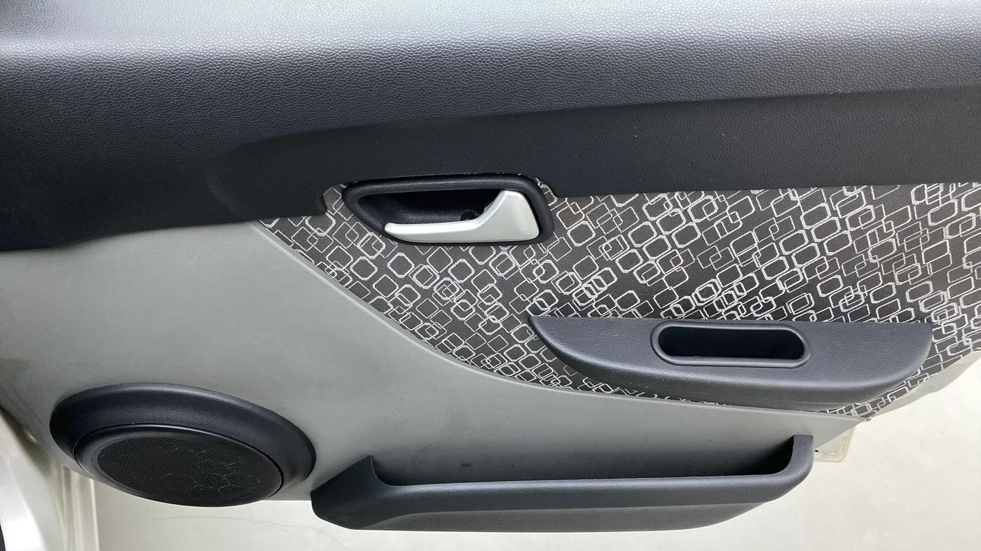 2018 Maruti Alto 800 VXI, Petrol, Manual, 54,221 km, Driver Side Door Panels Control