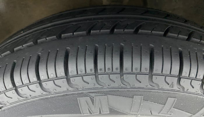 2018 Maruti Alto 800 VXI, Petrol, Manual, 54,221 km, Left Front Tyre Tread