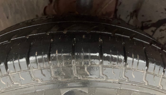 2021 Tata ALTROZ XM PETROL, Petrol, Manual, 90,269 km, Left Front Tyre Tread