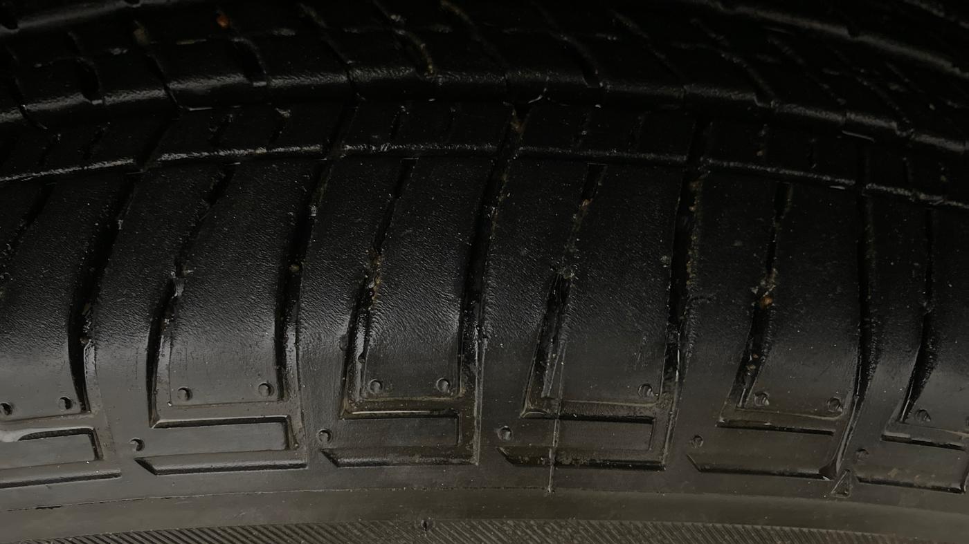 2024 Mahindra SCORPIO-N Z8 Select Diesel AT 2WD, Diesel, Automatic, 11,819 km, Right Front Tyre Tread