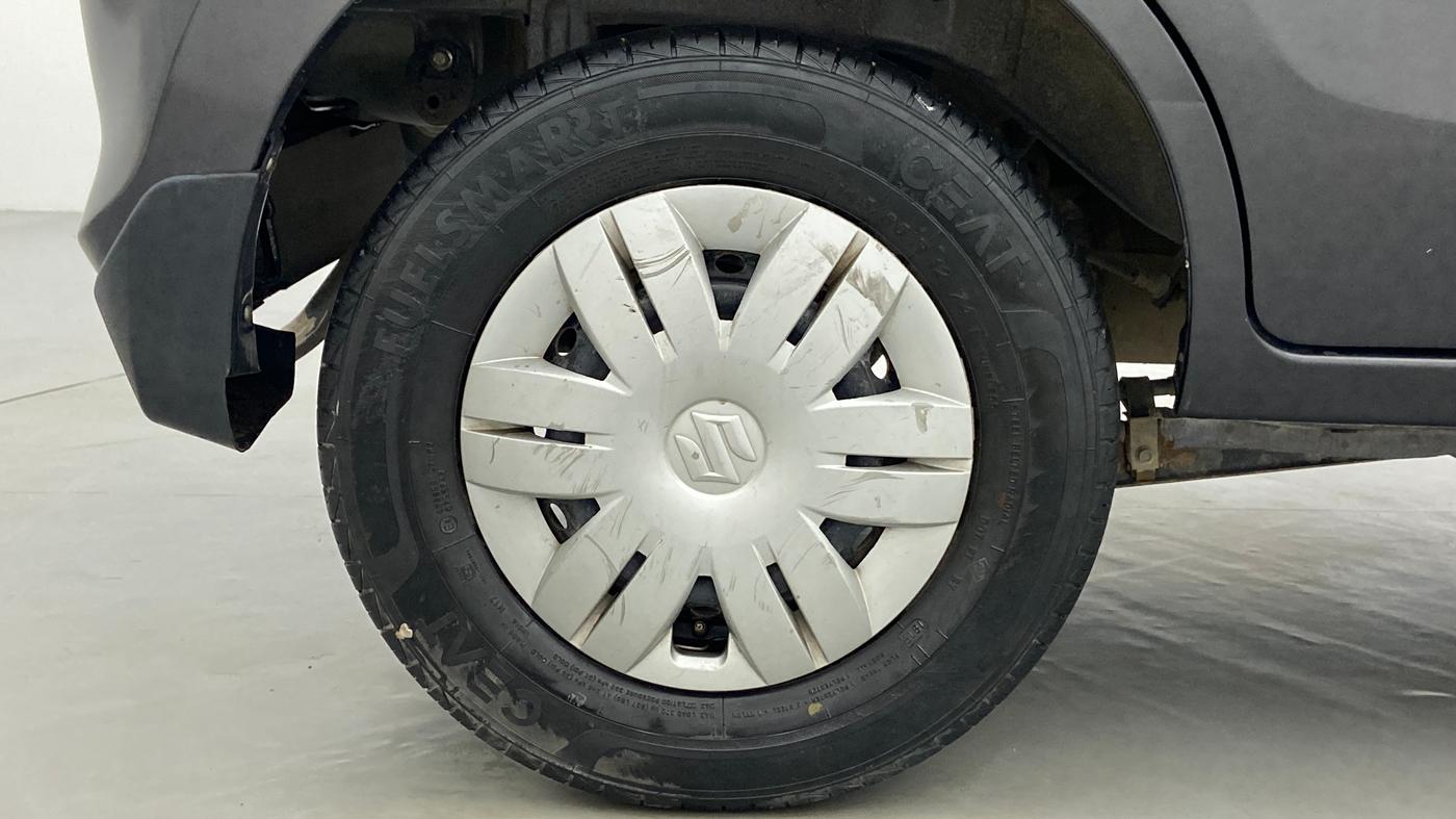 2019 Maruti Alto VXI, Petrol, Manual, 23,360 km, Right Rear Wheel