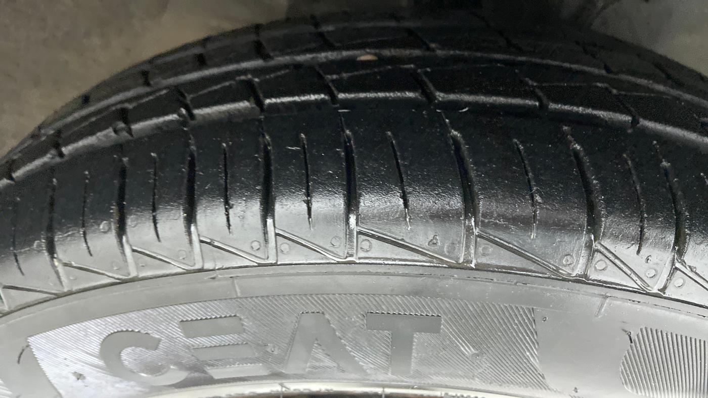 2019 Maruti Alto VXI, Petrol, Manual, 23,360 km, Right Front Tyre Tread