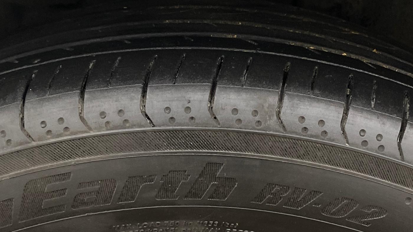 2021 Jeep Compass LIMITED (O) 1.4 PETROL DCT, Petrol, Automatic, 41,159 km, Left Front Tyre Tread