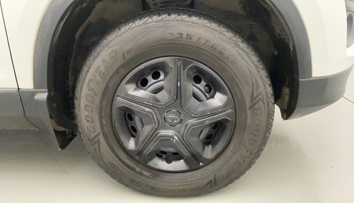 2019 Tata Harrier XM 2.0L KRYOTEC, Diesel, Manual, 65,523 km, Right Front Wheel