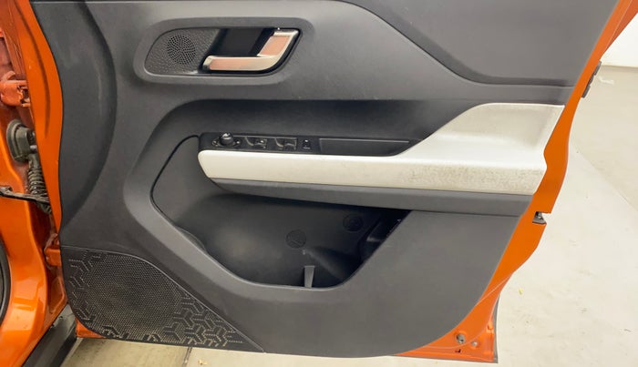 2023 Tata PUNCH CREATIVE  MT, Petrol, Manual, 18,835 km, Driver Side Door Panels Control