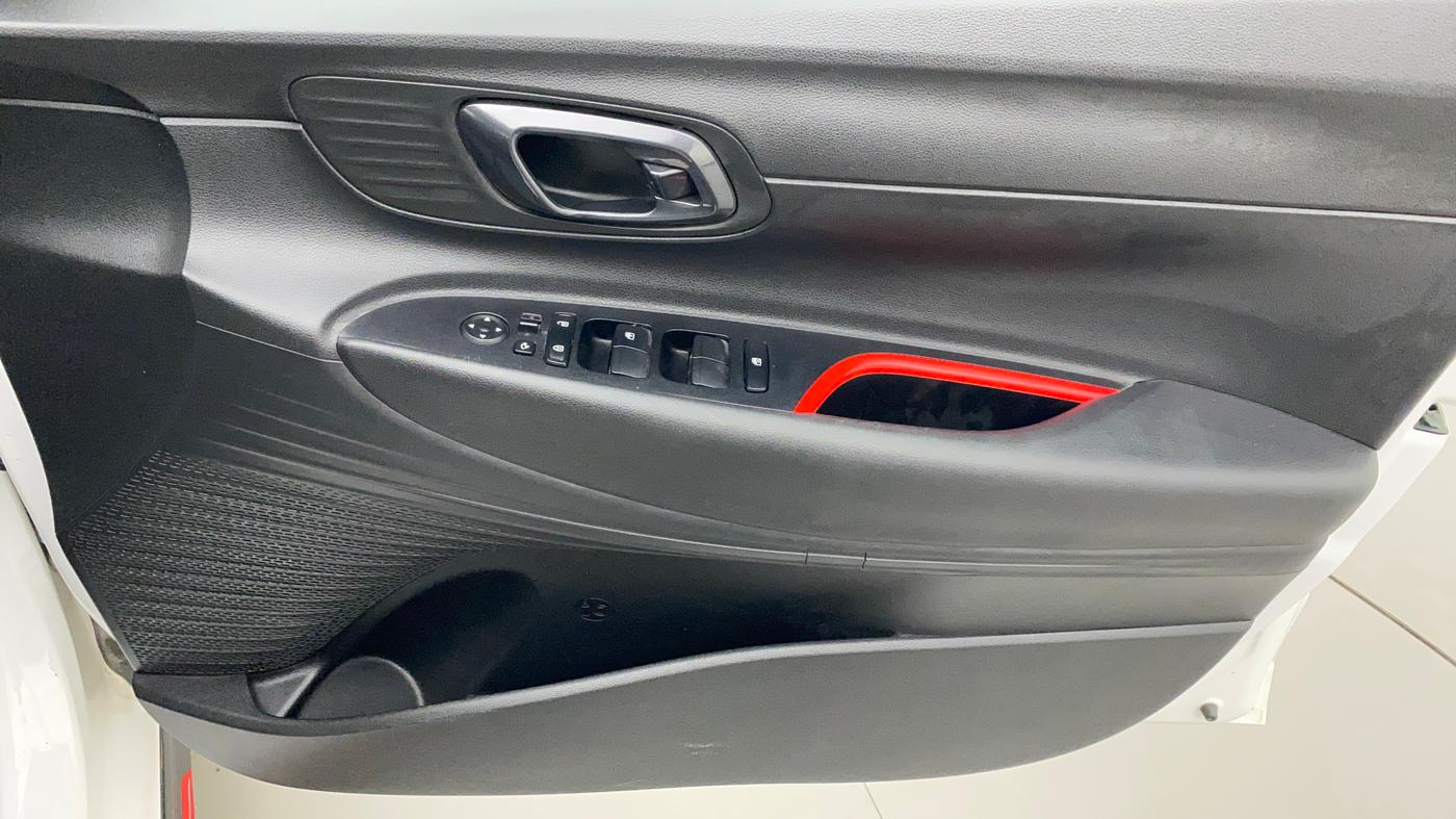 2022 Hyundai NEW I20 N LINE N6 1.0 TURBO GDI IMT, Petrol, Manual, 11,011 km, Driver Side Door Panels Control