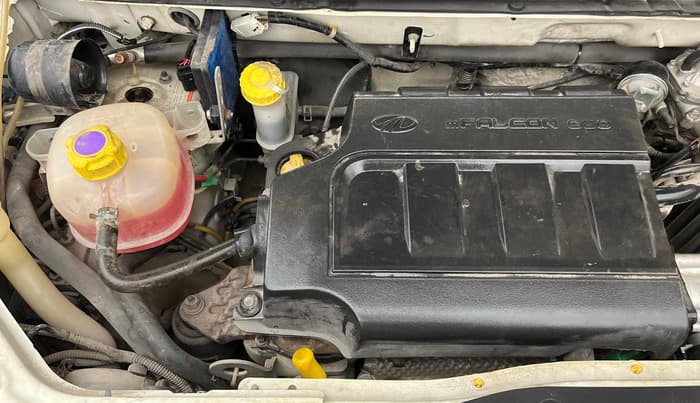 2016 Mahindra Kuv100 K8 6 STR, CNG, Manual, 22,314 km, Engine View - Right