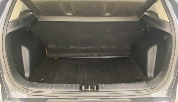 2021 KIA SONET HTK PLUS 1.2, Petrol, Manual, 1,07,211 km, Boot Inside