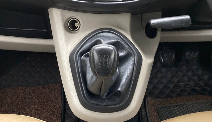 2015 Datsun Go T, Petrol, Manual, 53,328 km, Gear Lever