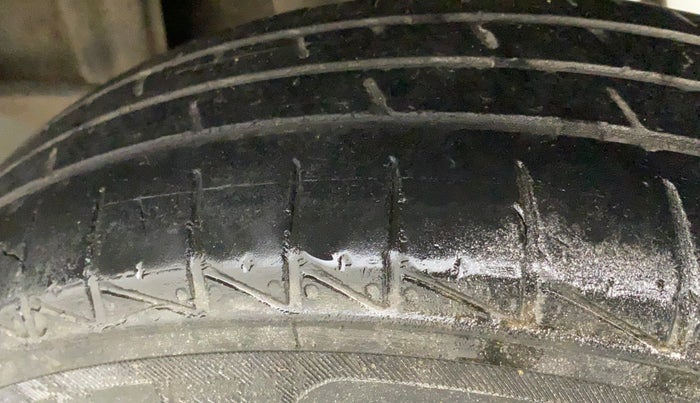 2022 Maruti Alto LXI OPT CNG, CNG, Manual, 33,842 km, Left Rear Tyre Tread