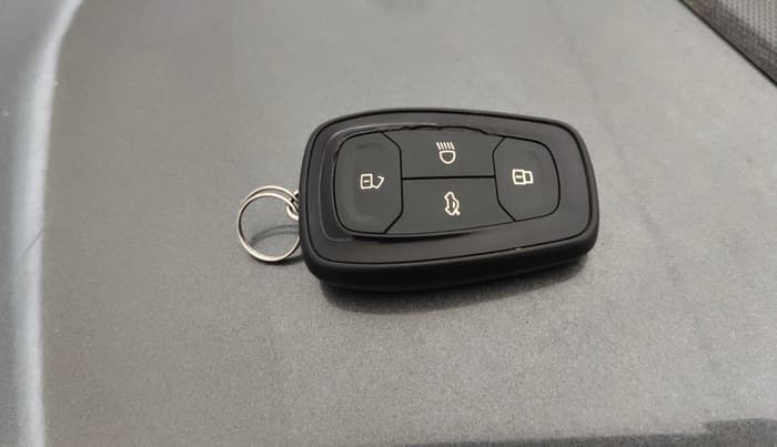 2022 Tata TIGOR XZ PLUS CNG, CNG, Manual, 28,623 km, Key Close Up