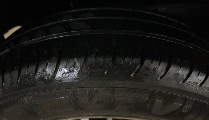 2021 Maruti Baleno SIGMA PETROL 1.2, Petrol, Manual, 48,417 km, Right Rear Tyre Tread