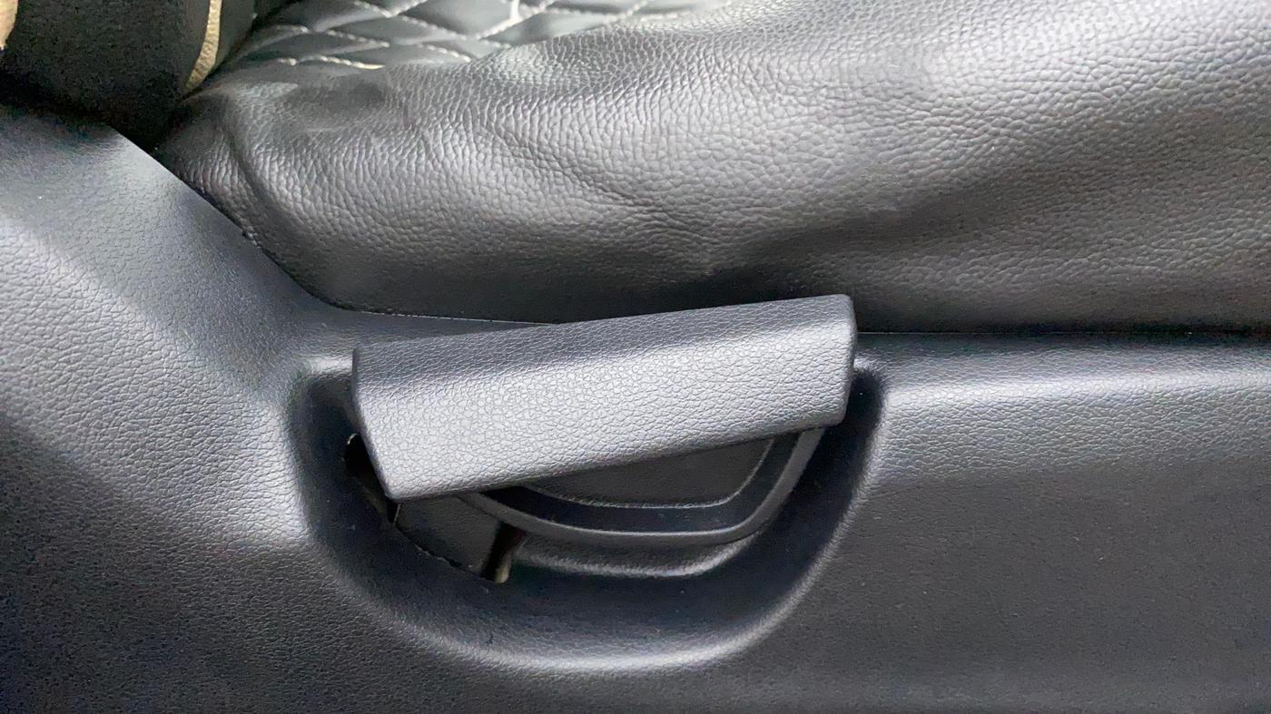 2018 Hyundai NEW SANTRO MAGNA AMT, Petrol, Automatic, 23,436 km, Driver Side Adjustment Panel