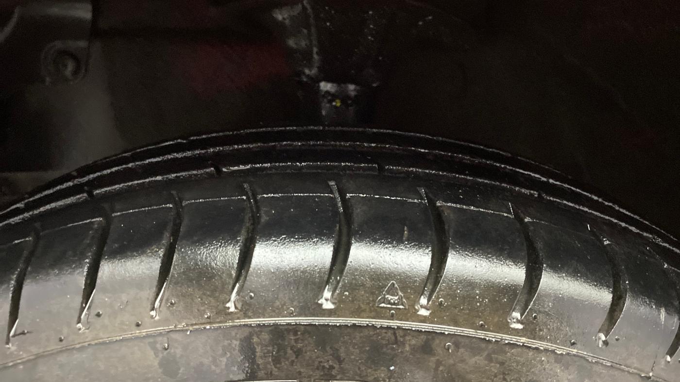 2013 Hyundai Eon ERA +, Petrol, Manual, 37,444 km, Left Front Tyre Tread