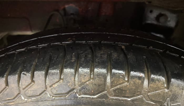 2013 Hyundai Eon ERA +, Petrol, Manual, 37,444 km, Right Rear Tyre Tread