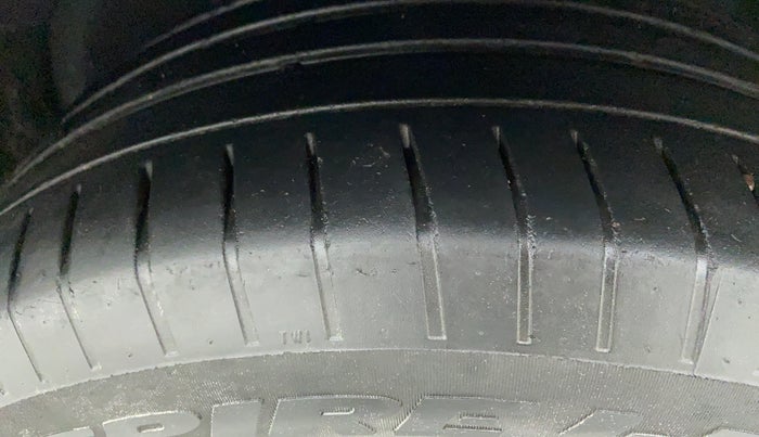 2015 BMW 3 Series 320D, Diesel, Automatic, 35,591 km, Right Front Tyre Tread