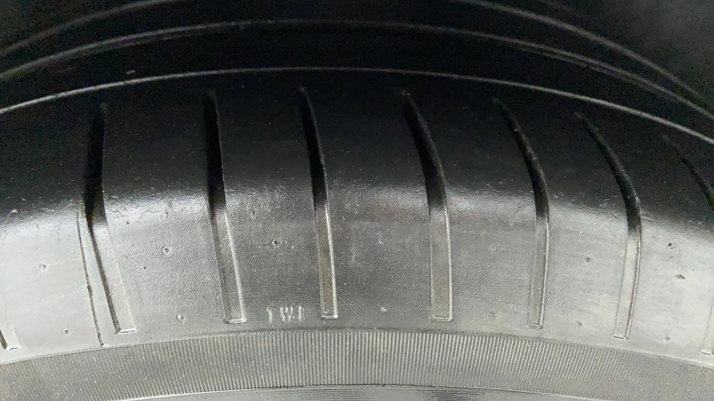 2015 BMW 3 Series 320D, Diesel, Automatic, 35,591 km, Left Rear Tyre Tread