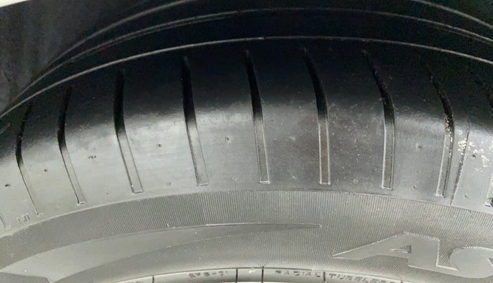 2015 BMW 3 Series 320D, Diesel, Automatic, 35,591 km, Right Rear Tyre Tread