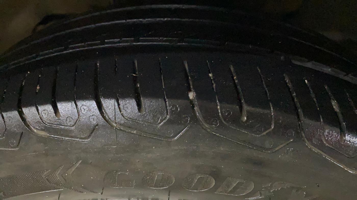 2023 Tata Tiago XT RHYTHM PETROL, Petrol, Manual, 36,790 km, Left Front Tyre Tread