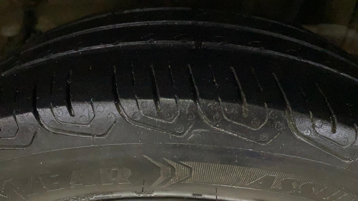2023 Tata Tiago XT RHYTHM PETROL, Petrol, Manual, 36,790 km, Left Rear Tyre Tread