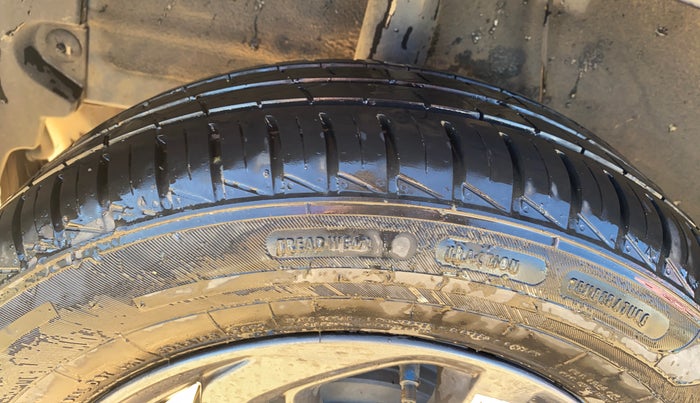 2022 Hyundai GRAND I10 NIOS SPORTZ AMT 1.2 KAPPA VTVT, Petrol, Automatic, 9,996 km, Right Rear Tyre Tread