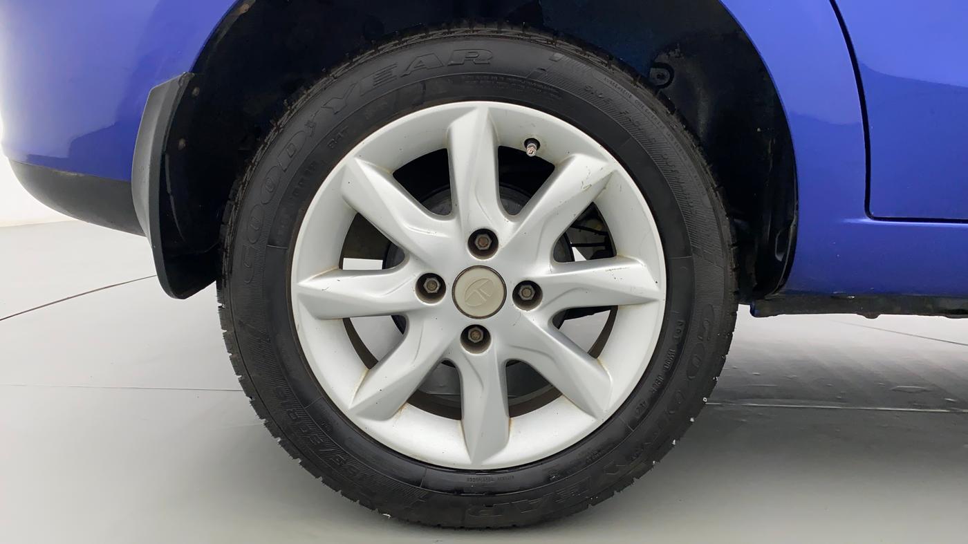 2016 Tata Zest XT RT, Petrol, Manual, 60,223 km, Right Rear Wheel