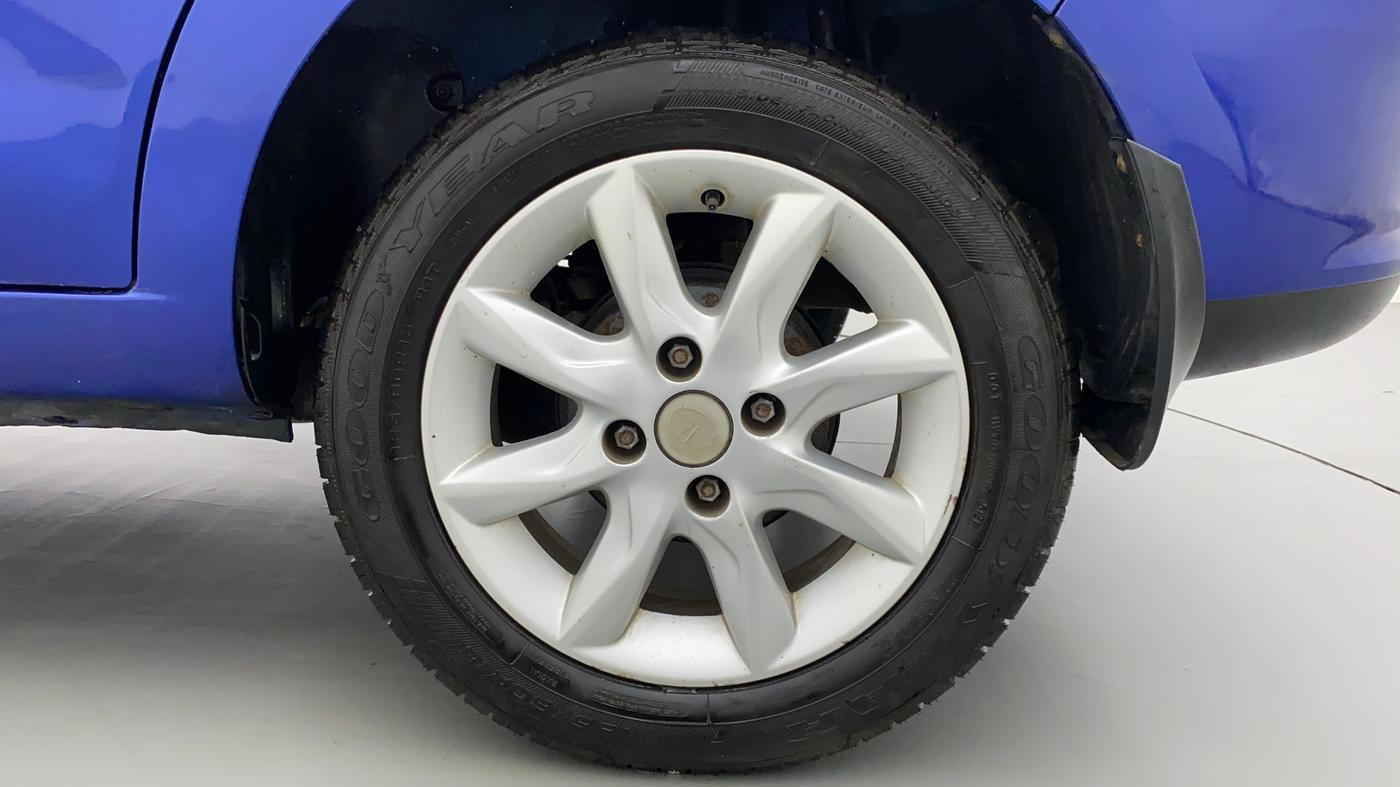 2016 Tata Zest XT RT, Petrol, Manual, 60,223 km, Left Rear Wheel
