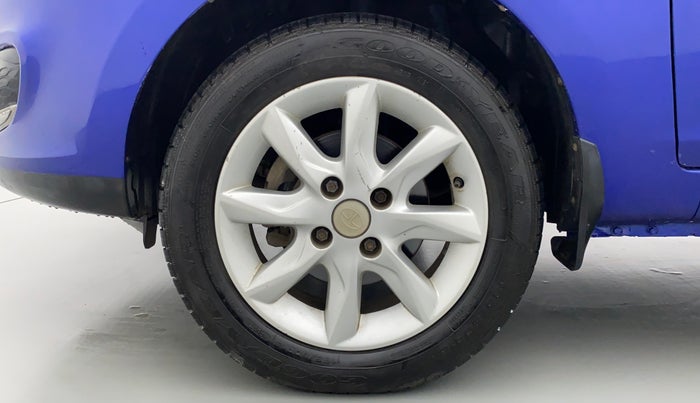 2016 Tata Zest XT RT, Petrol, Manual, 60,223 km, Left Front Wheel