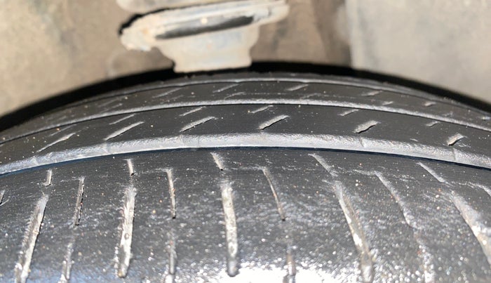 2018 Maruti IGNIS ZETA 1.2, Petrol, Manual, 68,974 km, Right Front Tyre Tread