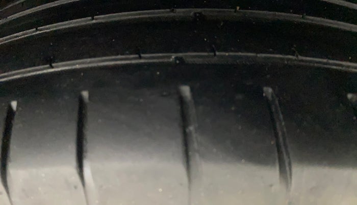 2018 Maruti Swift ZXI AMT, Petrol, Automatic, 57,266 km, Left Rear Tyre Tread