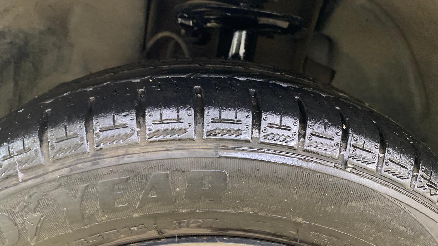 2016 Tata Tiago XZ PETROL, Petrol, Manual, 39,439 km, Left Front Tyre Tread