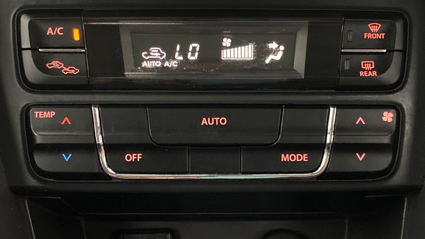 2016 Maruti Vitara Brezza ZDI PLUS DUAL TONE, Diesel, Manual, 82,957 km, Automatic Climate Control