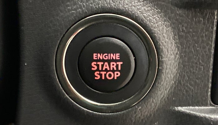 2016 Maruti Vitara Brezza ZDI PLUS DUAL TONE, Diesel, Manual, 82,957 km, Keyless Start/ Stop Button