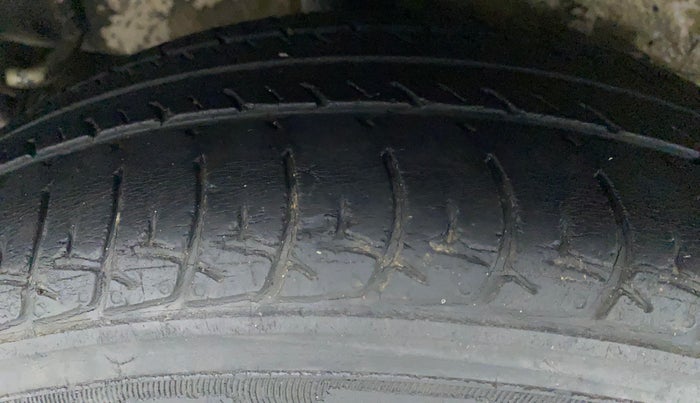 2016 Maruti Celerio VXI AMT (O), Petrol, Automatic, 56,206 km, Right Rear Tyre Tread