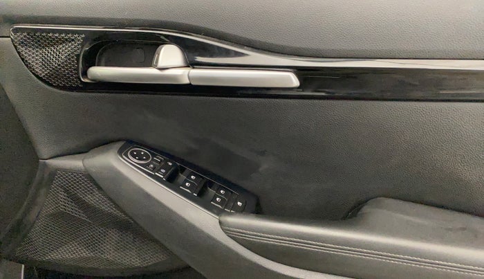 2021 KIA SELTOS HTX ANNIVERSARY EDITION 1.5 DIESEL, Diesel, Manual, 84,215 km, Driver Side Door Panels Control