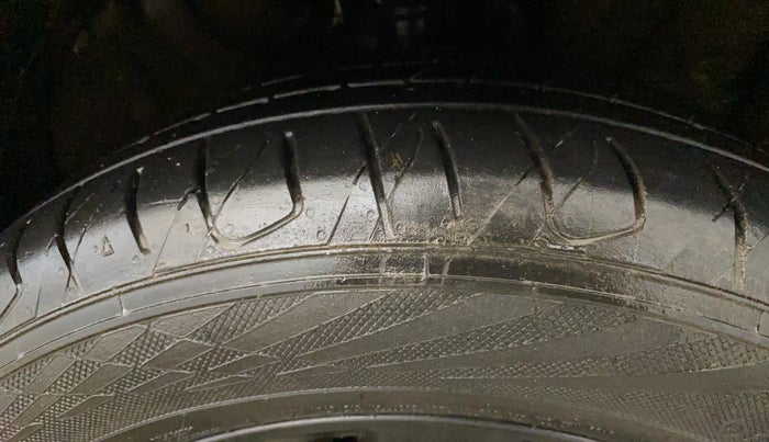 2021 KIA SELTOS HTX ANNIVERSARY EDITION 1.5 DIESEL, Diesel, Manual, 84,215 km, Right Front Tyre Tread