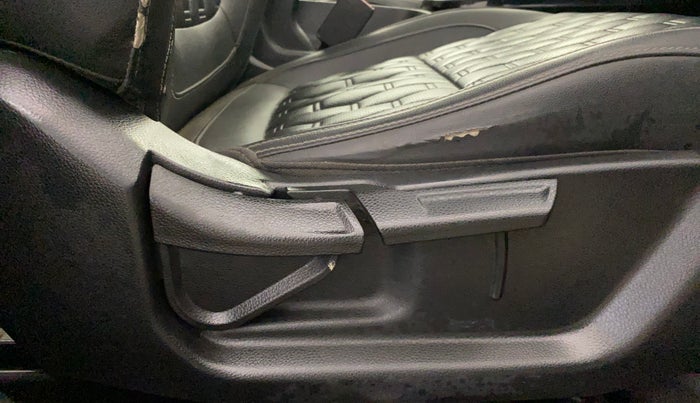 2021 KIA SELTOS HTX ANNIVERSARY EDITION 1.5 DIESEL, Diesel, Manual, 84,215 km, Driver Side Adjustment Panel