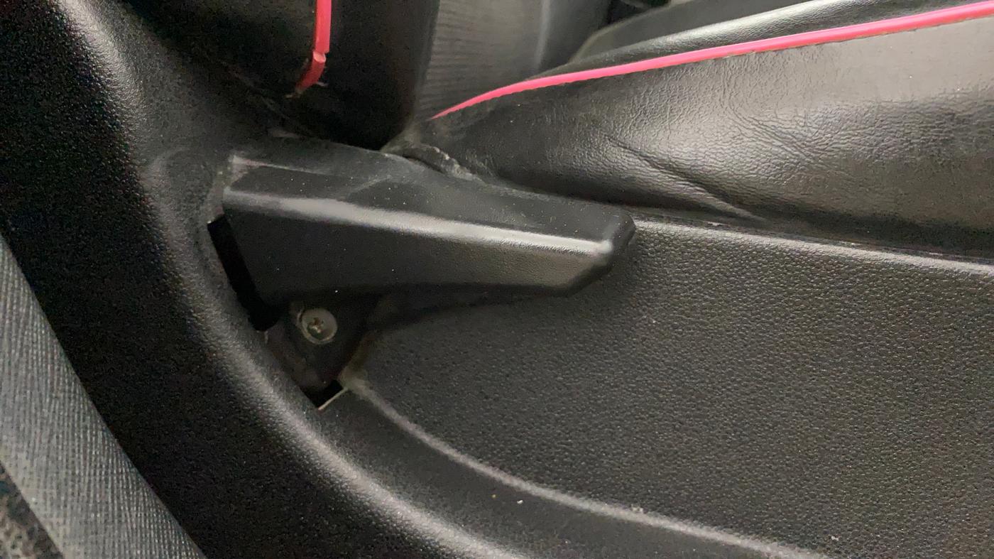 2018 Tata NEXON XM PETROL, CNG, Manual, 1,00,474 km, Driver Side Adjustment Panel
