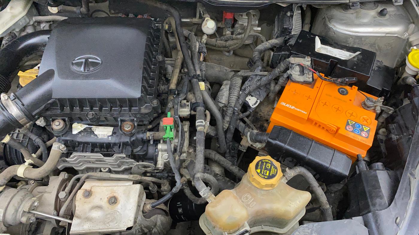 2018 Tata NEXON XM PETROL, CNG, Manual, 1,00,474 km, Engine View - Left
